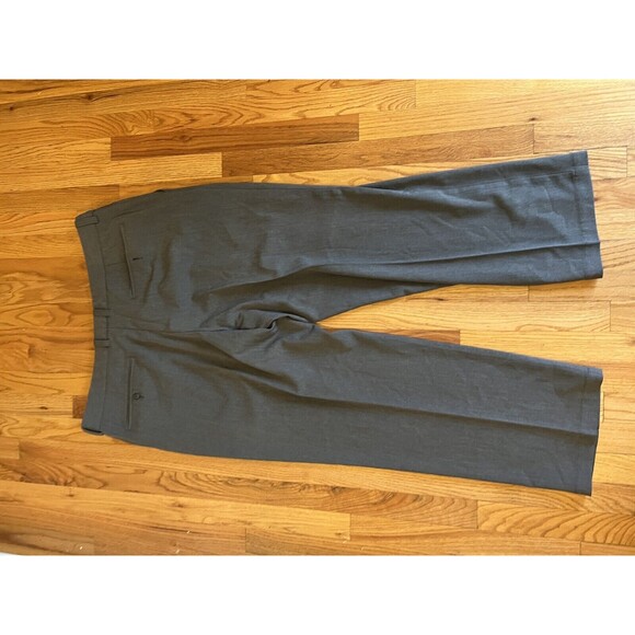Duluth Trading Gray Pleated Polyester Blend Mens Chinos Pants 42 X 32 - Picture 2 of 5